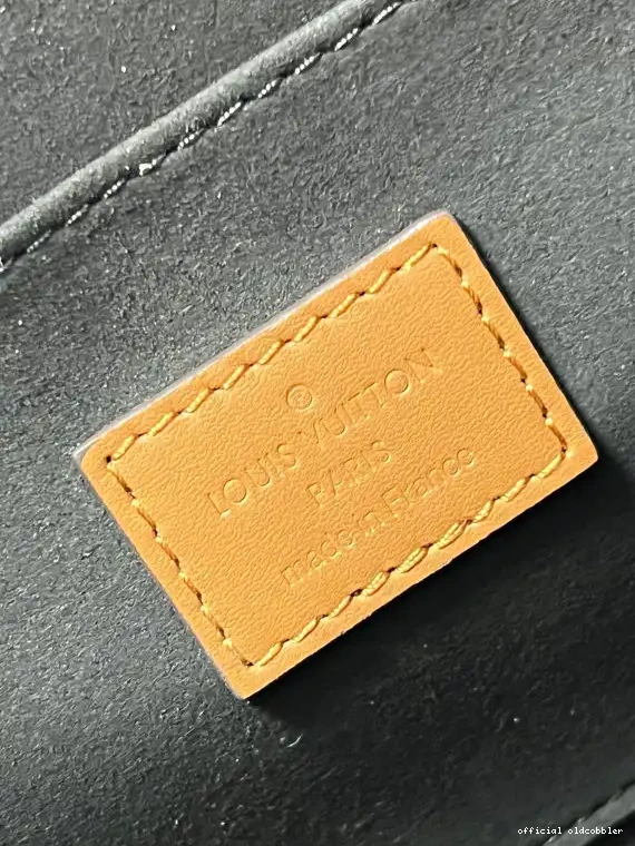 Official oldcobbler VUITTON LOUIS MM DAUPHINE 0619